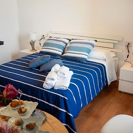 Mareluna Rooms Наполи Екстериор снимка