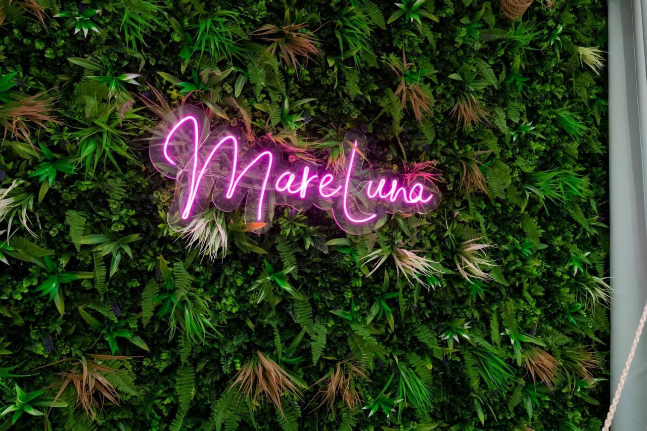 Mareluna Rooms Наполи Екстериор снимка